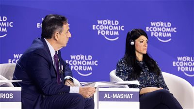المشاط: التحول نحو الطاقة النظيفة يُعزز العمل المناخي ويدفع نحو زيادة الاستثمار الأجنبي 