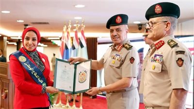 الفريق أحمد خليفة يشهد تخرج دورات جديدة من دارسي الأكاديمية العسكرية للدراسات العليا والاستراتيجية