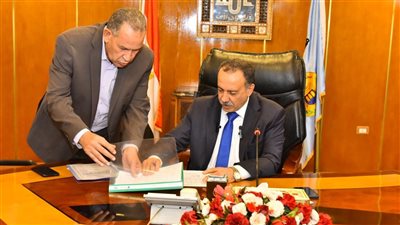 محافظ أسيوط يعتمد نتيجة الشهادة الاعدادية بنسبة نجاح 78.89% للعامة