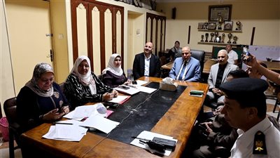 محافظ المنيا ووزير التربية والتعليم يتابعان امتحانات الثانوية العامة عبر الفيديو كونفرانس