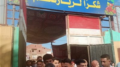 طلاب الثانوية العامة بالدقهلية يشكون من صعوبة إمتحان الفيزياء