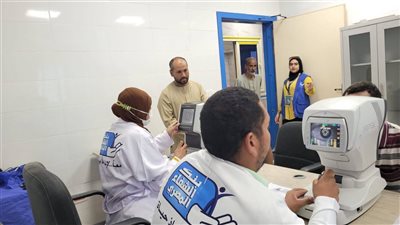 اللجنة الطبية بمجلس الوزراء تُنفذ قوافل مجانية بمركزين فى قنا 