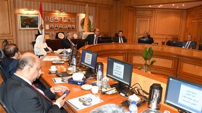 مناقشة إلغاء نظام الانتساب في الجامعات الحكومية 