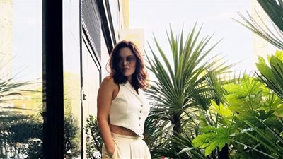 رشا مهدي بظهر مكشوف تخطف الأنظار 