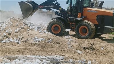 محافظ بني سويف يناقش تقرير المرحلة الثانية من الموجة 26 لإزالة التعديات 