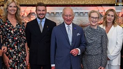 رغم تأكيدها على رفض الملكية..كيت وينسلت تلتقي بملك بريطانيا: 