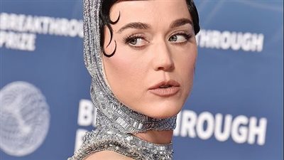 انفصال كاتي بيري وراء غيابها عن زفاف جيف بيزوس.. وتوجه رسالة للعروس