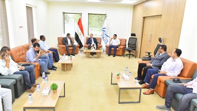 محافظ أسيوط يتفقد المنطقة التكنولوجية وواحة سيليكون 