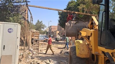 إزالة تعديات على كوبري بهجات بالمنوات لإقامة موقف سرفيس نموذجي