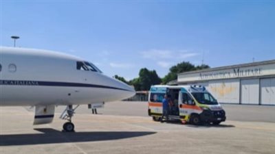 سباق مع الزمن لإنقاذ حياة رضيع.. طائرة عسكرية تنقله من كالياري إلى ميلانو في عملية طارئة