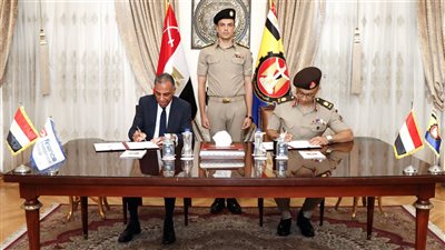 الفنية العسكرية توقع عقدي إتفاق مع (MCS) وشركة (E- FINANCE) 