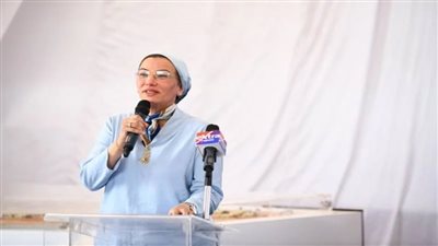 وزيرة البيئة: مصر من أوائل الدول التي تنفذ برنامج رصد وتتبع أسماك القرش