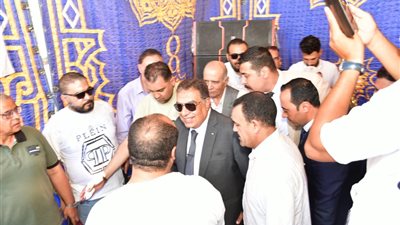 محافظ الدقهلية وهيئة السكك الحديدية يفتتحان وصلة خط قطار بلقاس - المنصورة