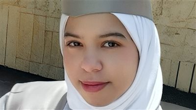 رغد محمود من أوائل الثانوية بالكويت للوفد: فخورة برفع اسم مصر