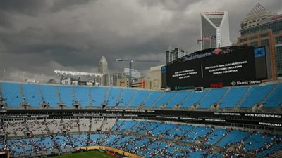 استئناف مباراة بنفيكا وتشيلسي بعد توقف بسبب الطقس