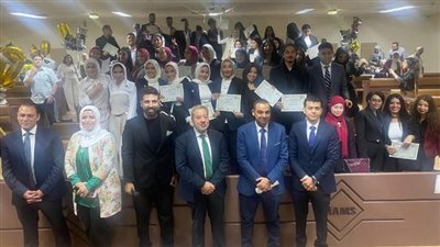 شعبه إدارة الأعمال تقدم أعمالًا إعلامية رائدة بمشروعات التخرج