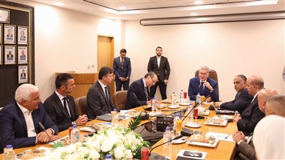 وزير البترول والثروة المعدنية يتابع الإنتاج والتحديات المستقبلية من داخل شركة 