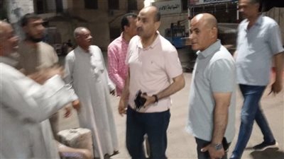 السكرتير العام ببني سويف يتابع الالتزام بمواعيد غلق المحال التجارية في إهناسيا