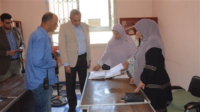 محافظ الغربية يتفقد محطة الصرف الصحي والوحدات الصحية والاجتماعية بدفرة