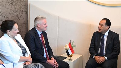 رئيس الوزراء يلتقي الأمين العام لمنظمة التعاون الاقتصادي والتنمية 