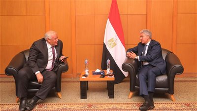  وزير السياحة والآثار يلتقي محافظ الوادي الجديد لتعزيز سبل التعاون المشترك وتنشيط الحركة السياحية