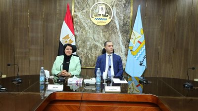 مناقشة خطة تنفيذ الهوية البصرية تتناسب مع طبيعة كفرالشيخ