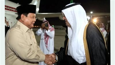 الرئيس الإندونيسي يصل إلى جدة 