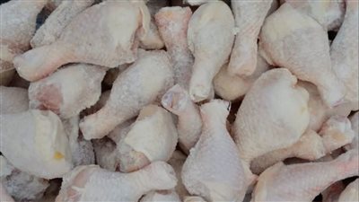 أستاذ بمركز البحوث الزراعية يكشف خطر كبير بمحلات بيع الدواجن