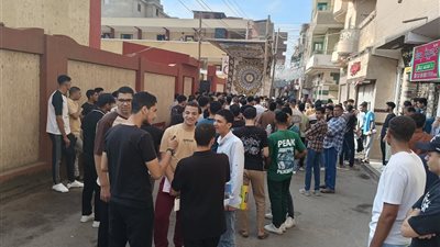 طلاب البحيرة.. 