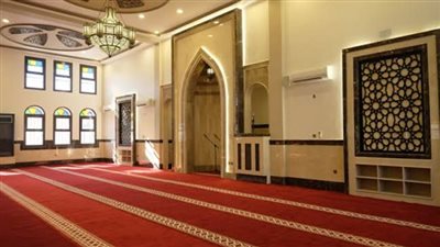 هل يجوز حجز مكان في المسجد بسجادة ثم مغادرته؟