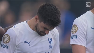 نيفيز وكانسيلو ينهاران بالبكاء قبل مواجهة فلومينينسي حدادًا على جوتا