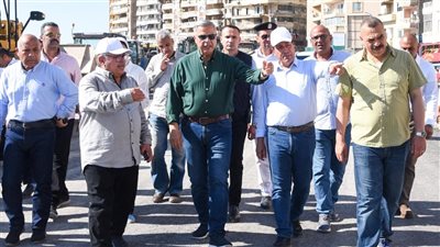 محافظ الإسكندرية يتفقد توسعة الكورنيش.. ويوجه بإزالة أحد العقارات