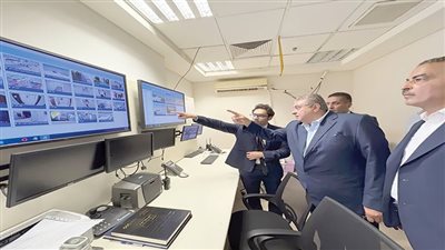 «مناع» يتفقد الإجراءات «الأمنية والصحية والبيئية» للتفتيش الأمنى والبيئى بمطار العاصمة الدولى