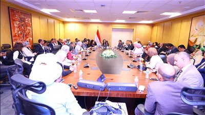 وزيرة التضامن تعقد اجتماعها الدوري مع مندوبي الصحف والمواقع الإلكترونية الإخبارية