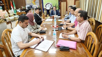 بعد غلق الإقليمي.. محافظ المنوفية يوجه بتكثيف الحملات المرورية   