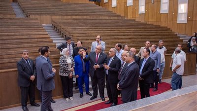 رئيس جامعة طنطا يفتتح أعمال تطوير المنشآت التعليمية بكلية التجارة