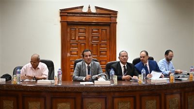  ورئيس الجهاز بالعاشر من رمضان: المدينة تستحق مظهرًا حضاريًا يليق بها