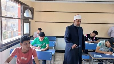 هدوء بلجان الثانوية الأزهرية بالشرقية وتباين في آراء الطلاب حول امتحان 