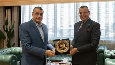 وزير الدولة للإنتاج الحربي يناقش مع محافظ جنوب سيناء تعزيز التعاون المشترك في المشروعات التنموية 