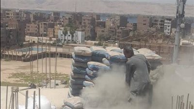 حملة للتصدى لحالات البناء المخالف وبدون ترخيص بنجع حمادى 