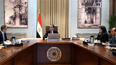 رئيس الوزراء يناقش جهود تعزيز بيئة الاستثمار في مصر