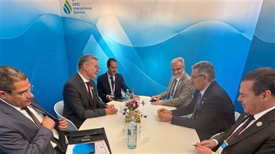 مصر والعراق تبحثان سبل تعزيز التعاون المشترك فى انشطة صناعة البترول