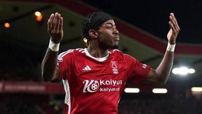 رسميًا.. نيوكاسل يضم إيلانجا مقابل 55 مليون جنيه إسترليني 