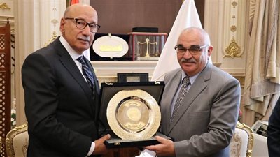 المستشار حسين مدكور يهنئ رئيس مجلس القضاء الأعلى بمنصبه الجديد