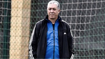 “عمر”  يعلن انتهاء عمله كرئيس للجنة الفنية بالاتحاد السكندرى 