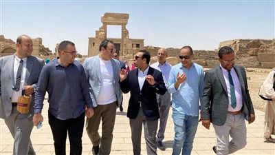 مزارات للسياحة الريفية.. هل تنجح فكرة محافظ قنا؟