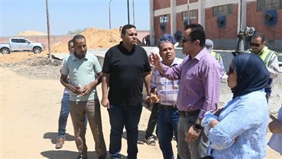 رئيس جهاز العاشر يتابع مشروعات تطوير الصرف الصناعي ورفع كفاءة البنية التحتية