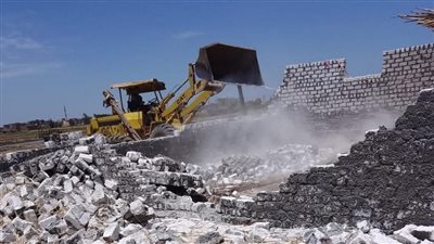 حملة مكثفة بالشرقية لإزالة التعديات واسترداد أراضي الدولة في الزقازيق والحسينية