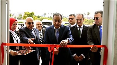 رئيس الوزراء يفتتح مجمع الشهر العقاري والتوثيق بمدينة العلمين الجديدة