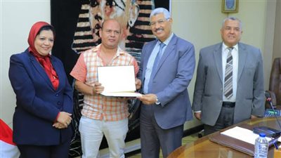 جنوب الدلتا للتوزيع تكرم المحصلين الذين حققوا اعلي نسب بقطاعات الشركة 